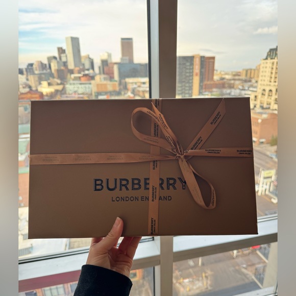 NEW 💕 XL BURBERRY LONDON Gray Half Mega Giant Check Cashmere Scarf Shawl Wrap - Picture 8 of 12